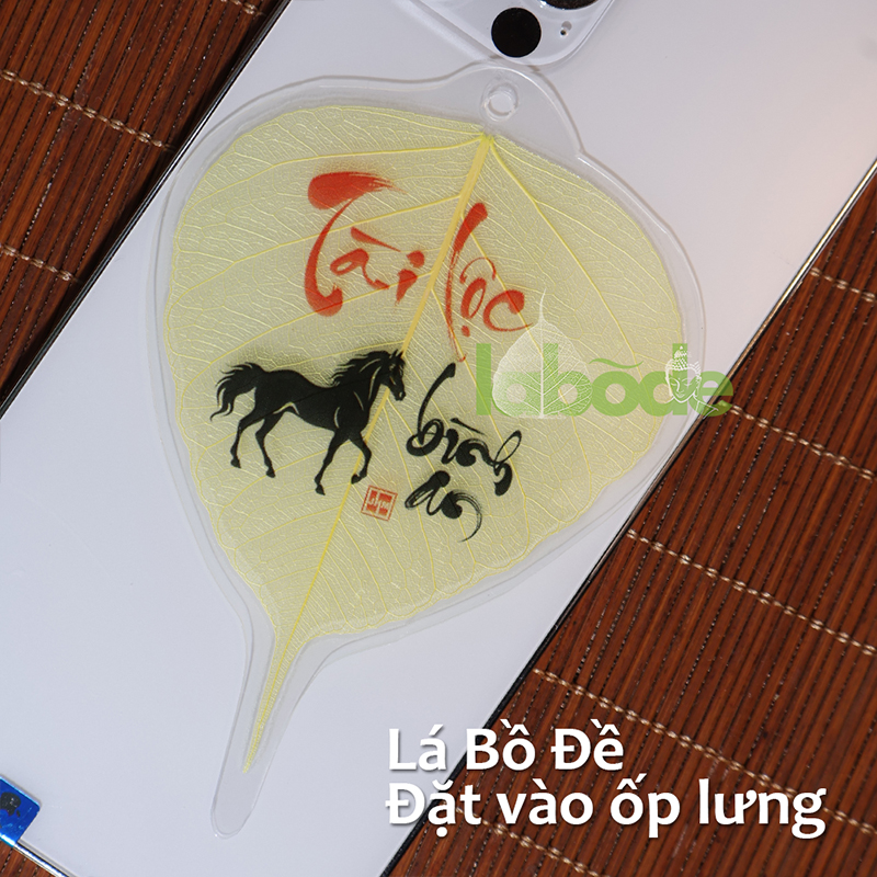 lá bồ đề tuổi ngọ. lá bồ đề con giáp ngựa mang may mắn bình an