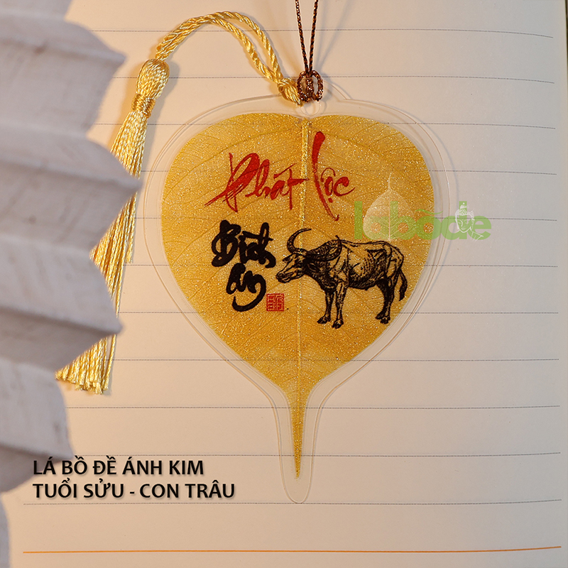 Lá Bồ Đề Tuổi Sửu Ánh Kim biểu tượng may mắn và bình an